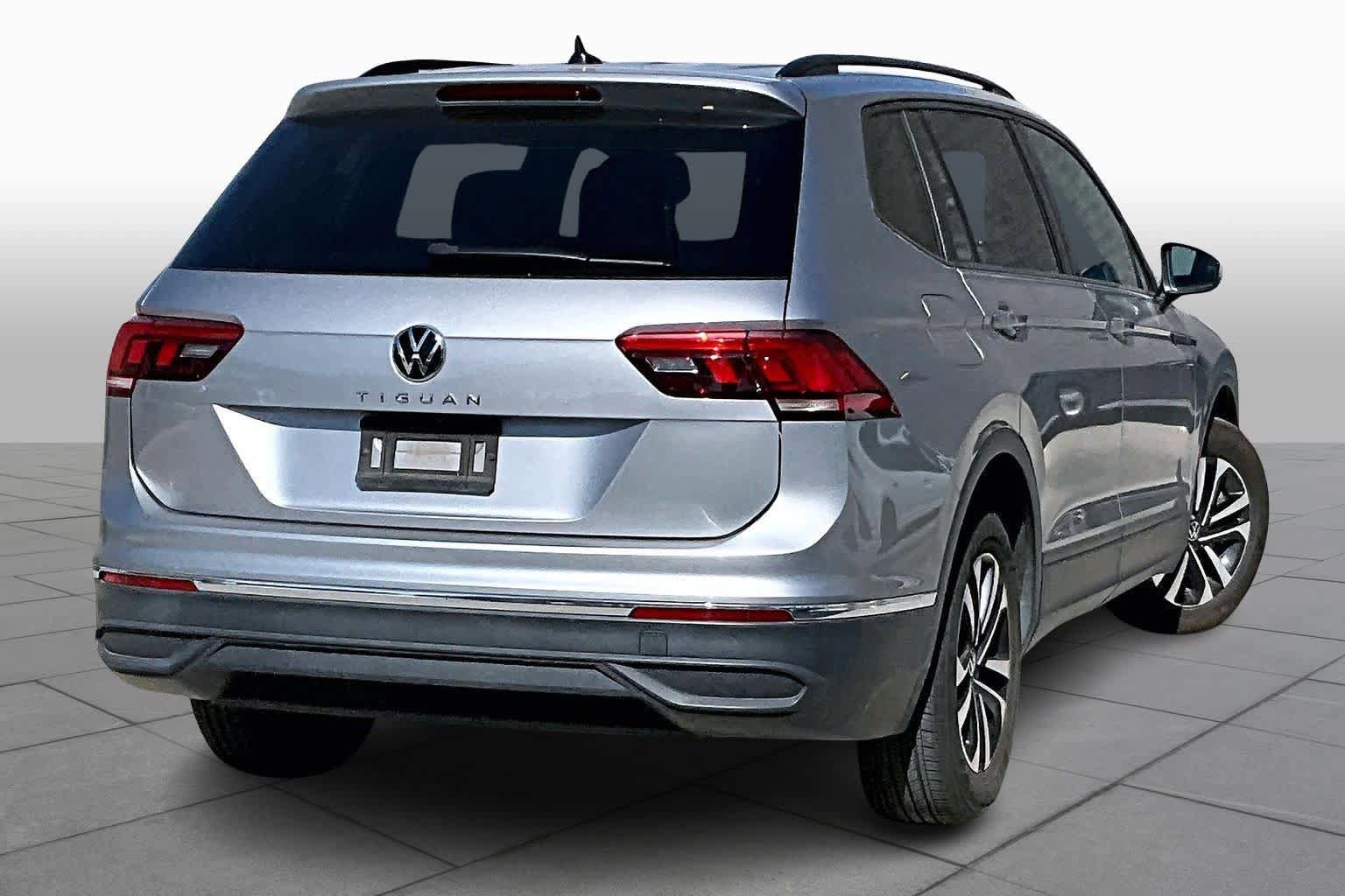Used 2023 Volkswagen Tiguan S FWD image 12