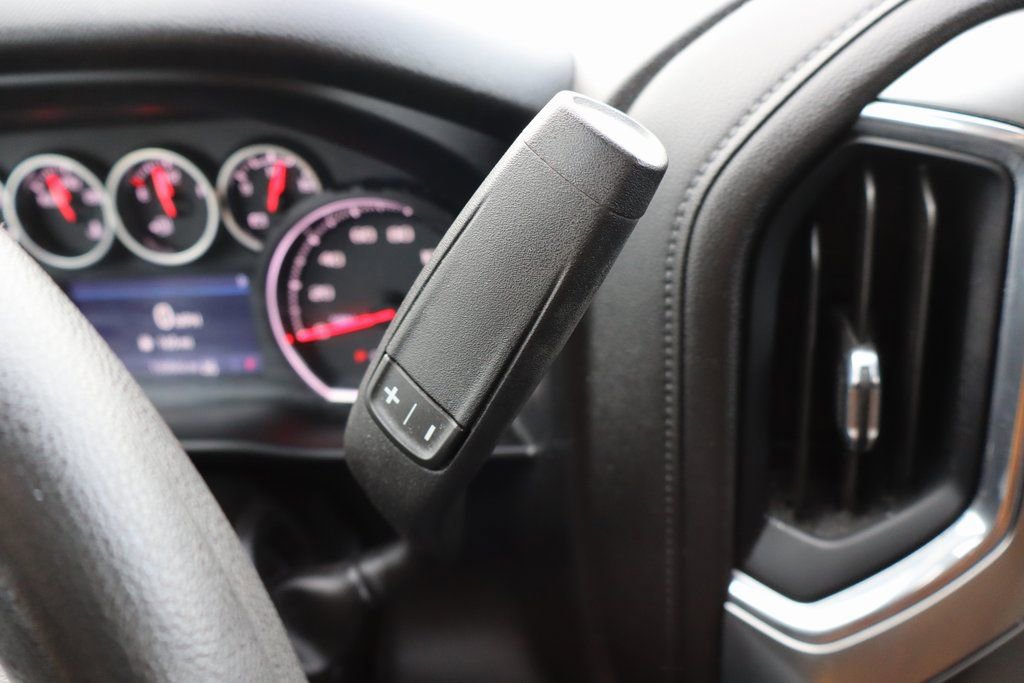 Used 2020 Chevrolet Silverado 1500 LT image 11