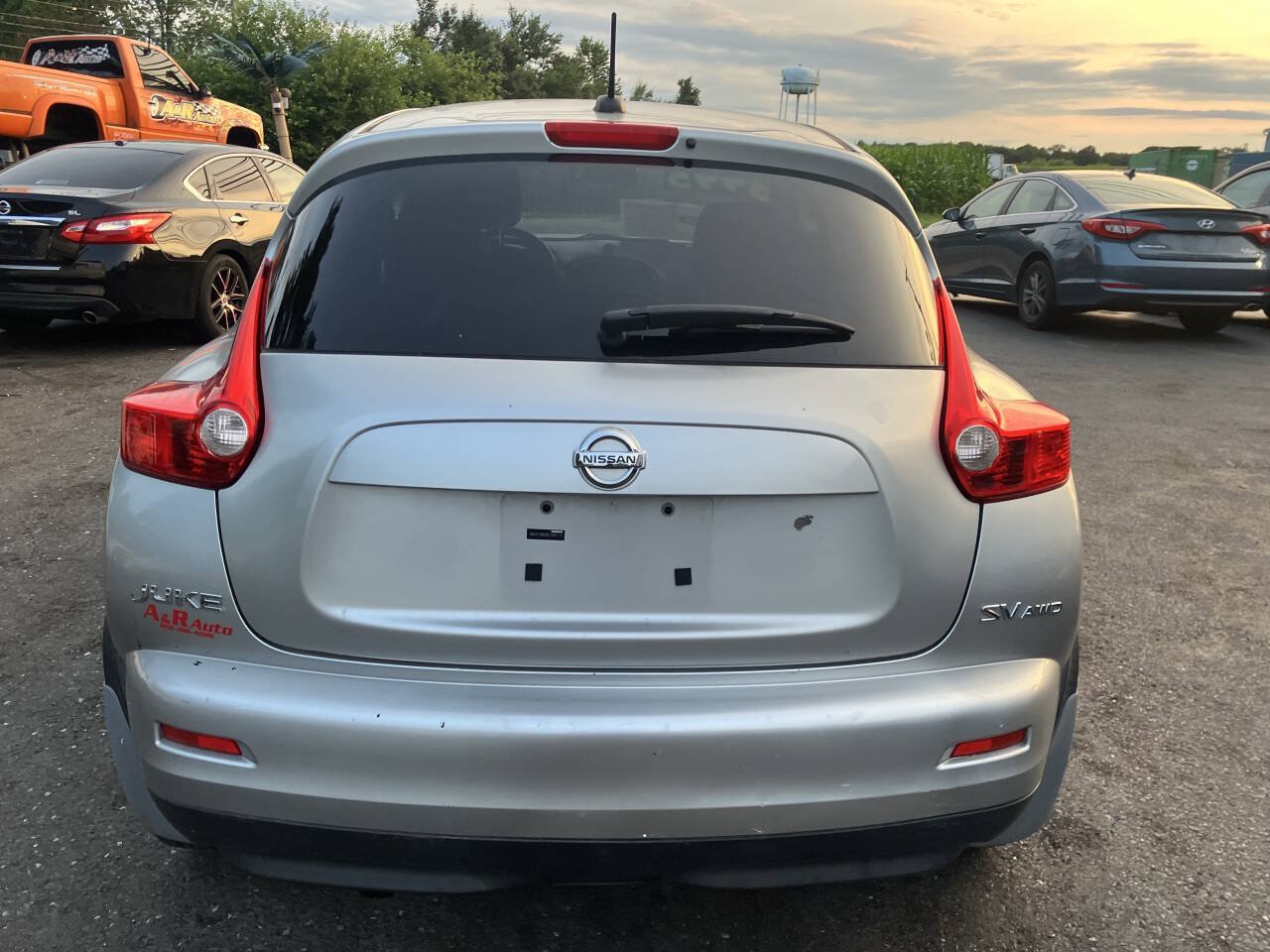 Used 2011 Nissan Juke SV AWD/4WD image 8
