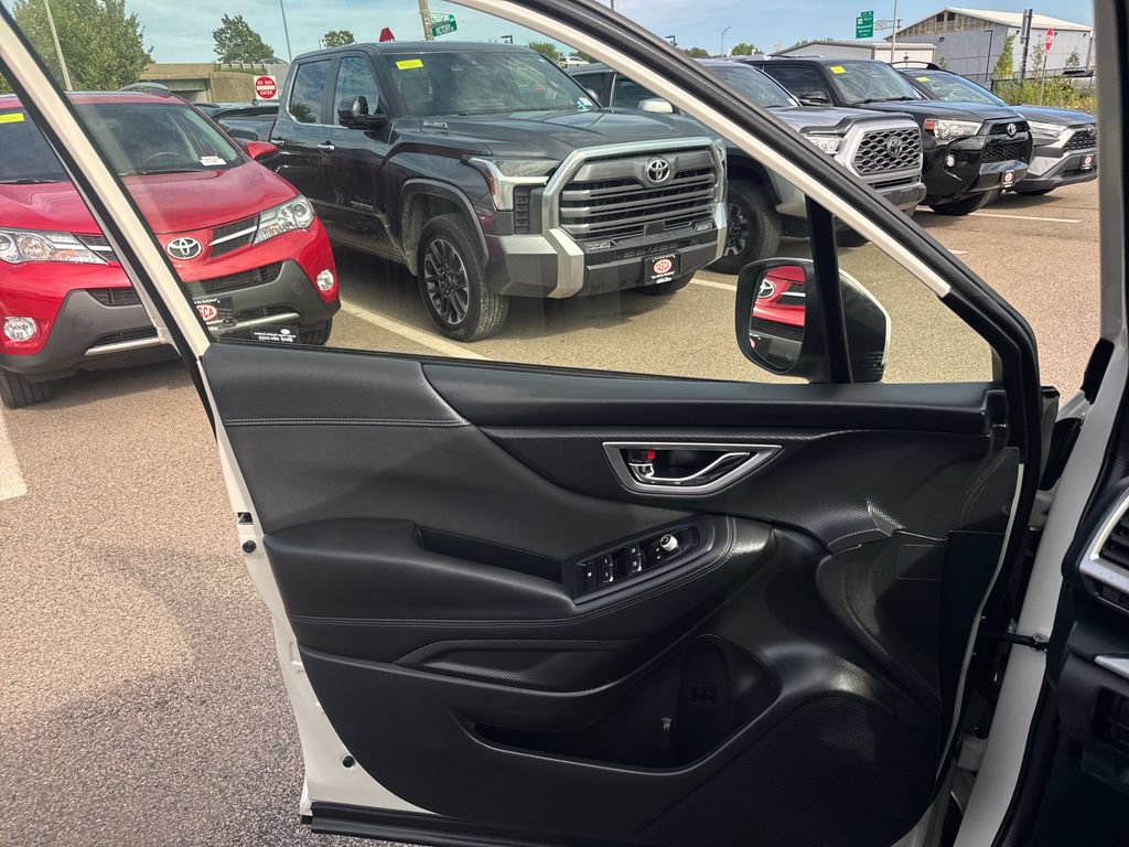 Used 2020 Subaru Forester Premium AWD/4WD image 36
