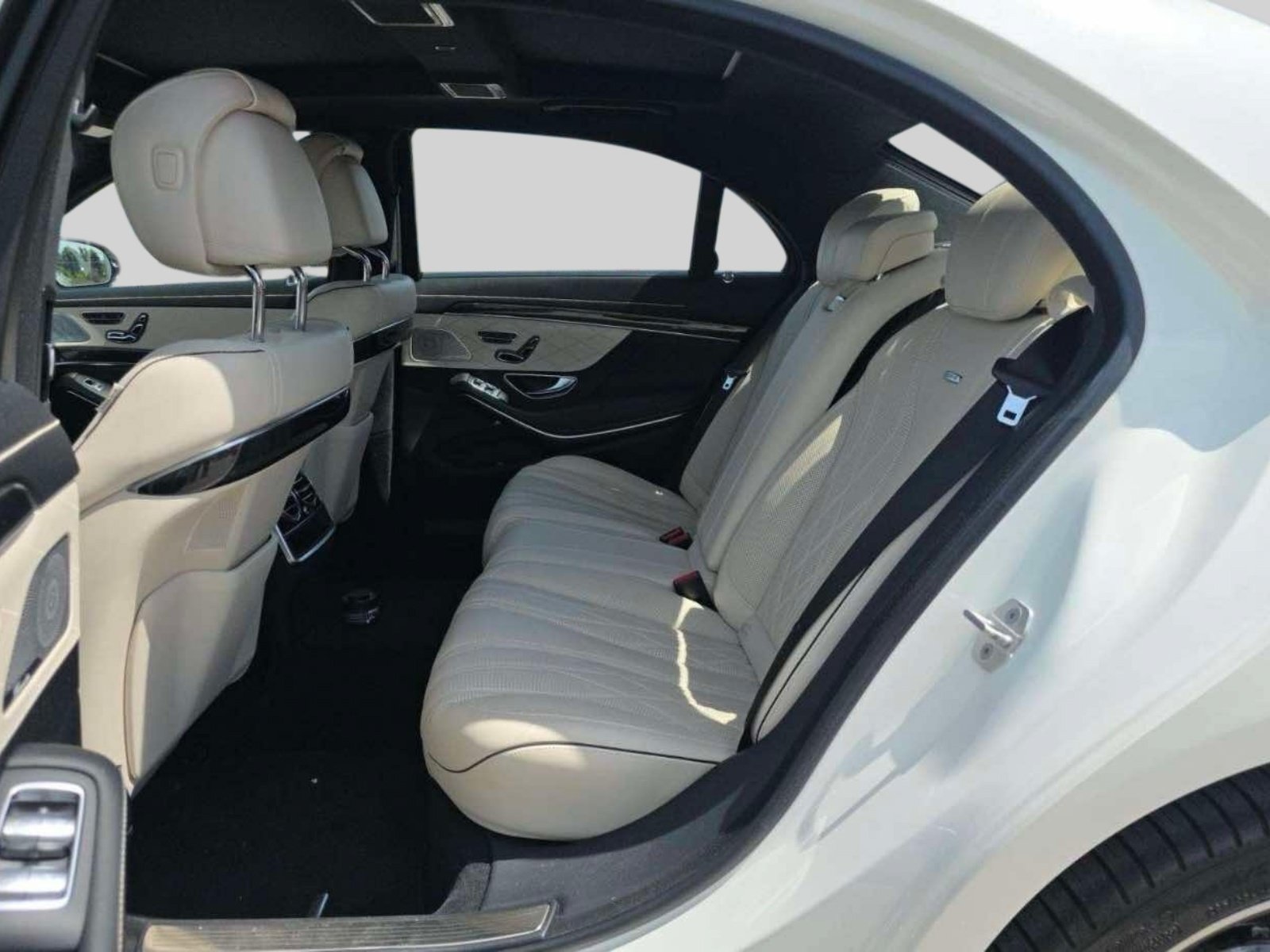 Used 2017 Mercedes-Benz S 63 AMG 4MATIC Sedan image 5