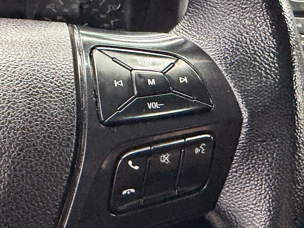 Used 2018 Ford Explorer XLT FWD image 28