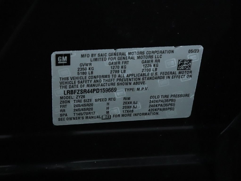 Used 2023 Buick Envision Avenir AWD/4WD image 21