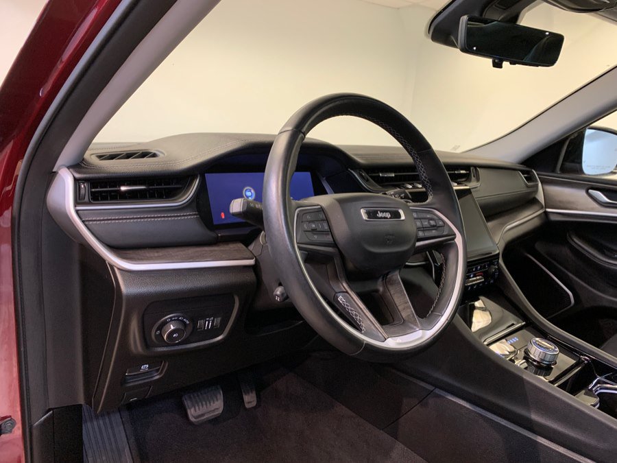Used 2022 Jeep Grand Cherokee L Limited w/ Luxury Tech Group II AWD/4WD image 24