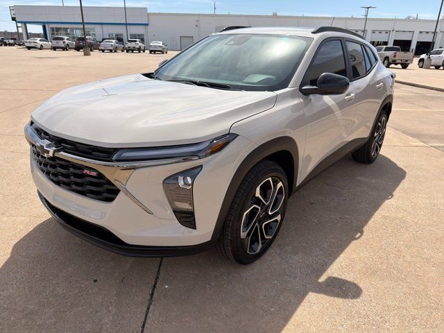 New 2026 Chevrolet Trax RS w/ Sunroof Package image 7