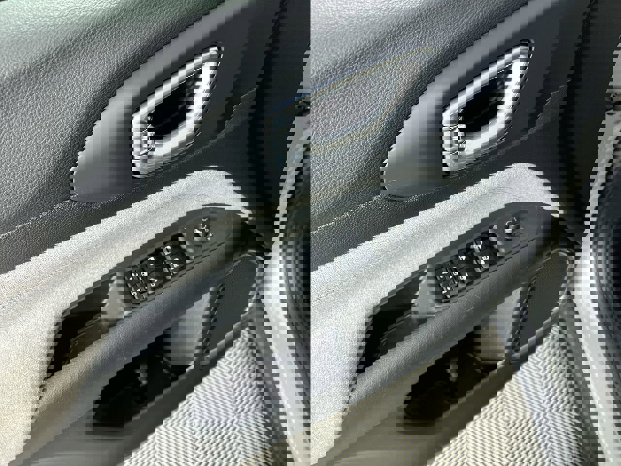 Used 2024 Jeep Compass Latitude image 14