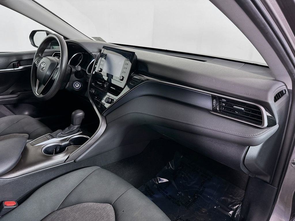Used 2024 Toyota Camry LE image 33