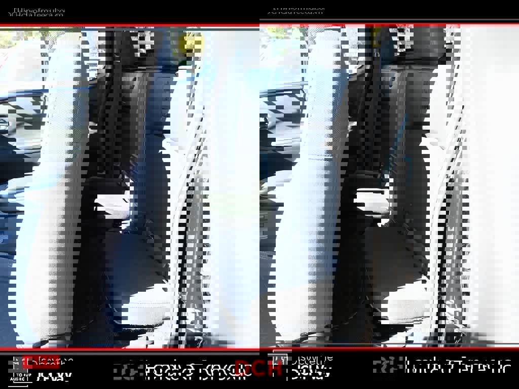 Used 2025 Nissan Frontier SV image 19