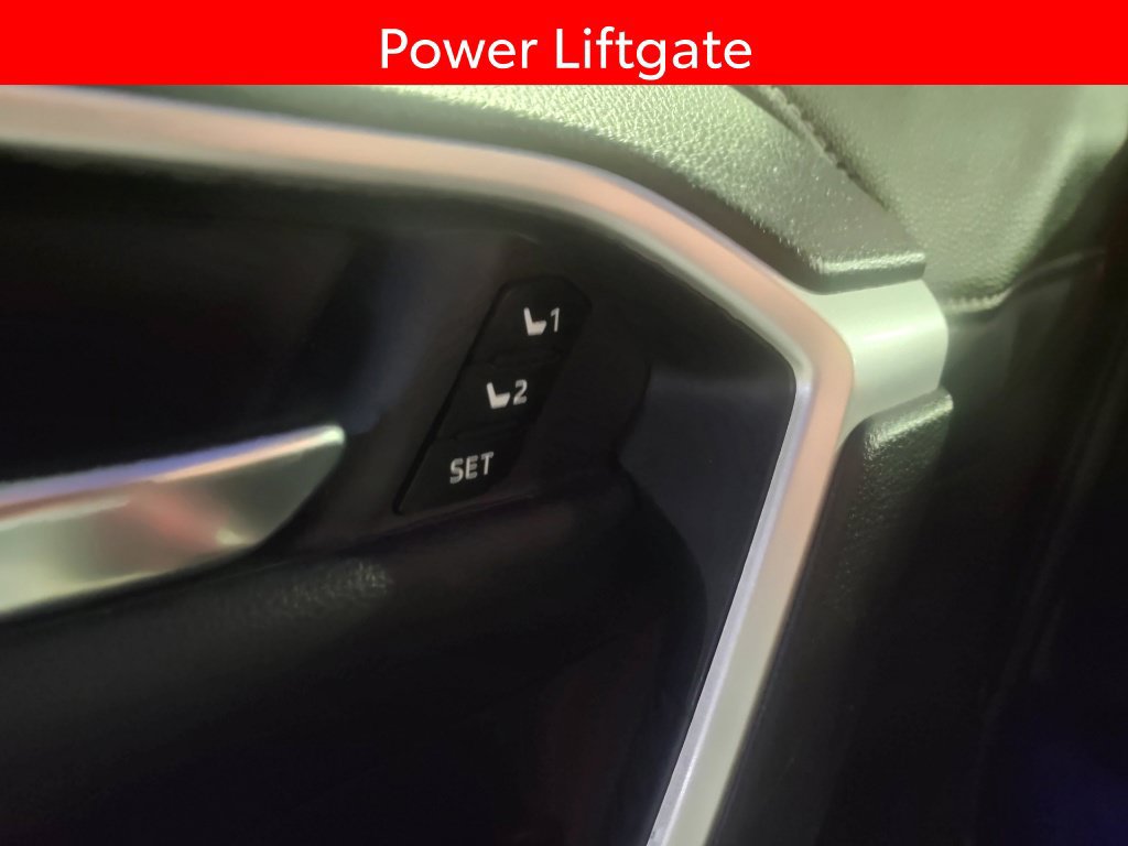 Used 2019 Toyota RAV4 Limited AWD/4WD image 6