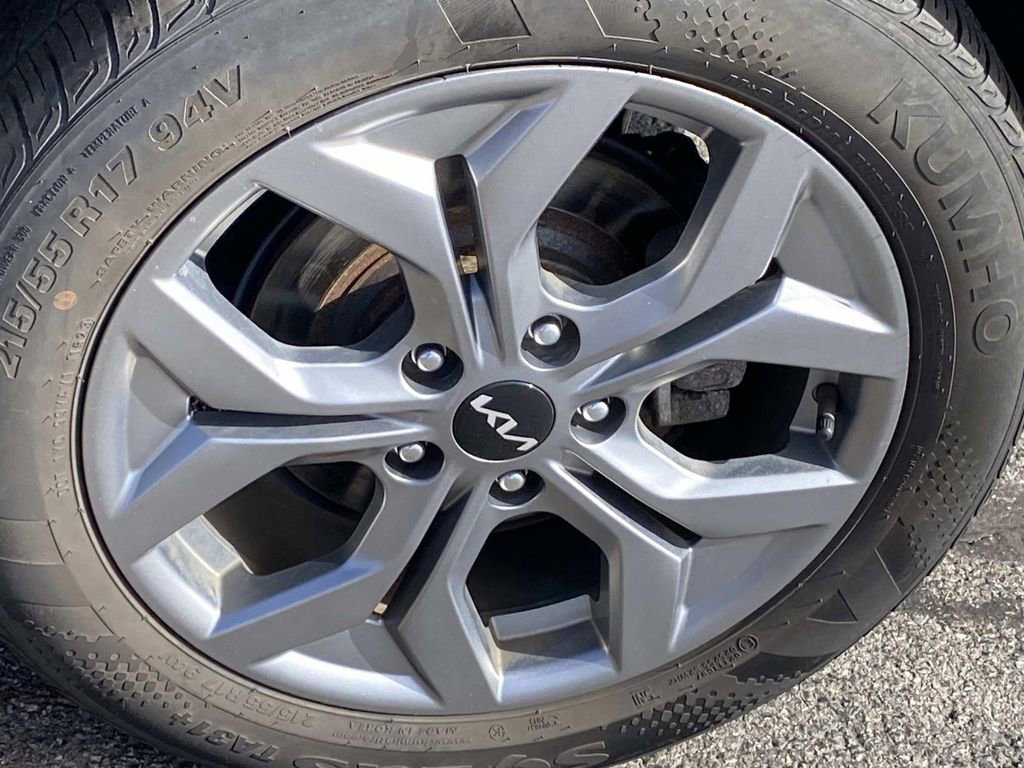 Used 2024 Kia Seltos LX AWD/4WD image 27