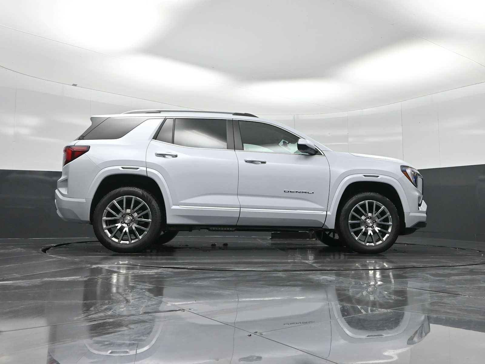 New 2026 GMC Terrain Denali image 25