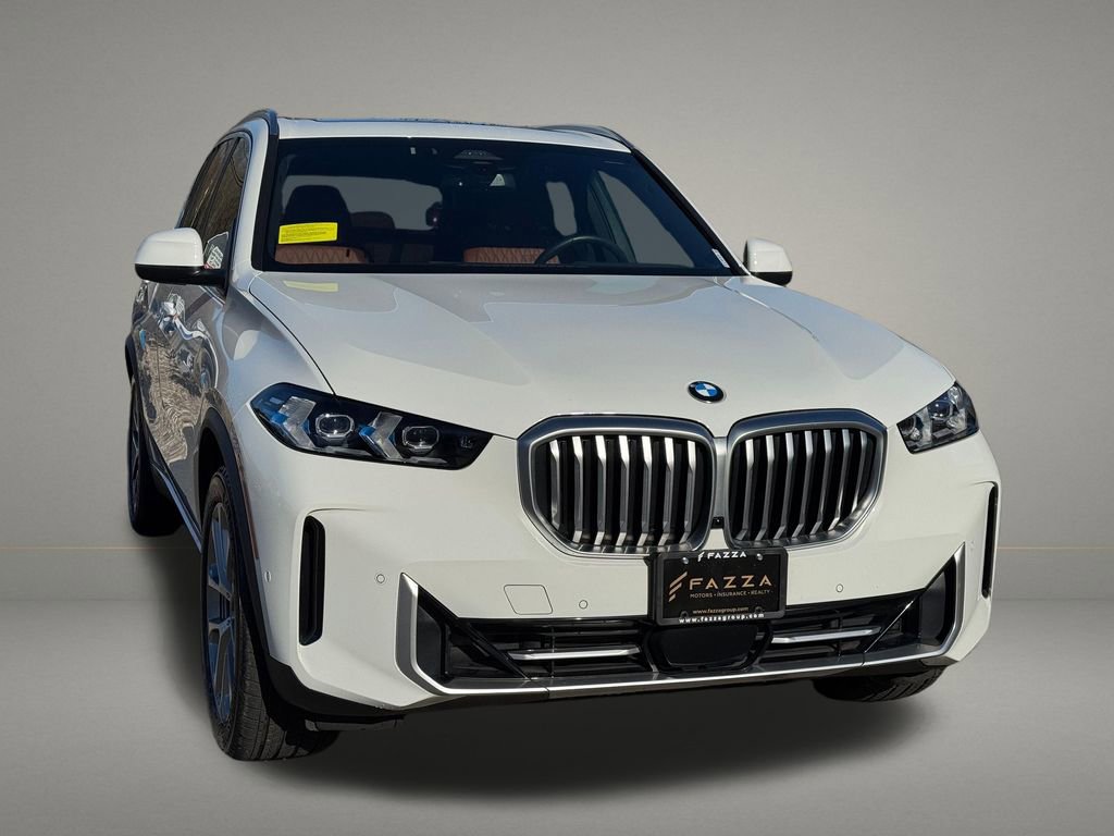 Used 2024 BMW X5 xDrive40i w/ Premium Package image 8