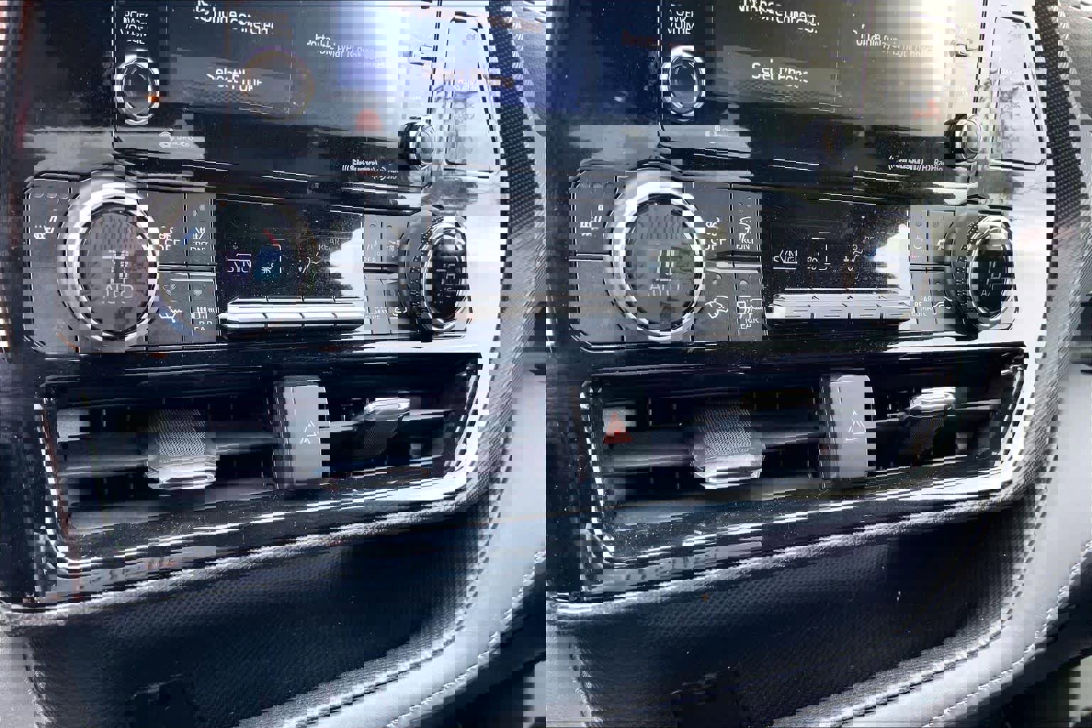 Used 2021 Toyota Highlander XSE image 33