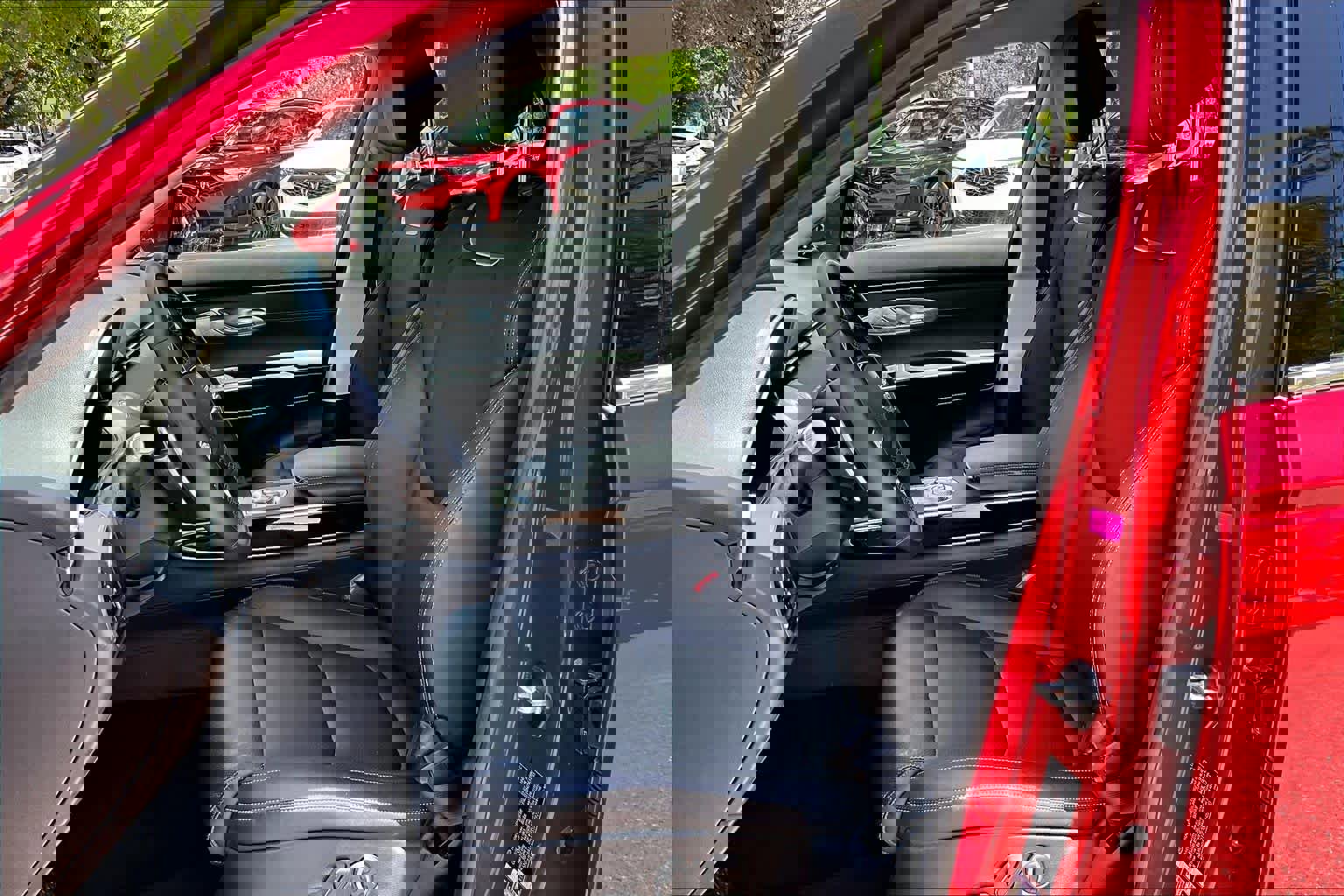 Used 2025 Genesis GV70 2.5T AWD/4WD image 8