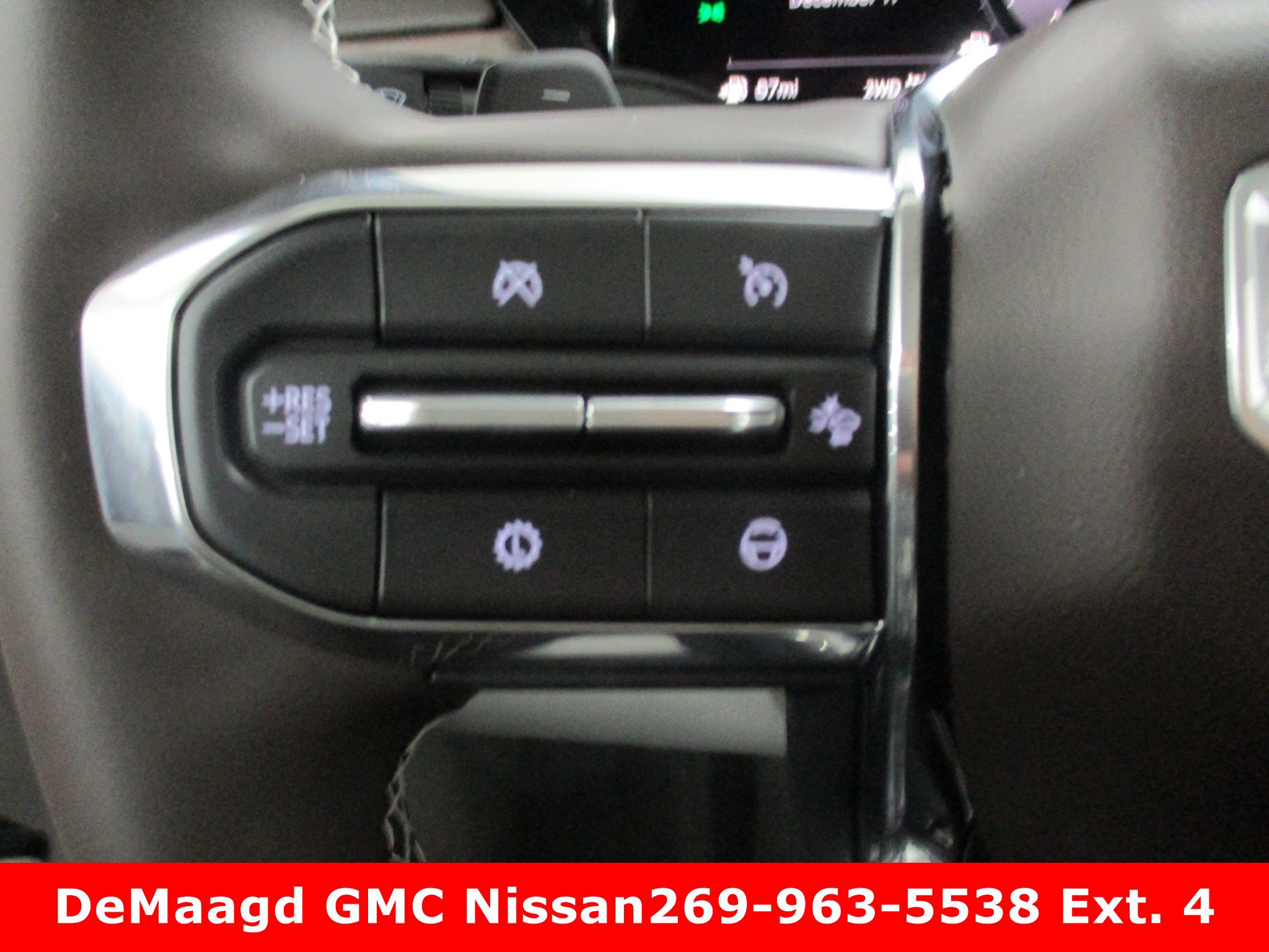 New 2026 GMC Acadia Denali w/ Super Cruise Package image 28