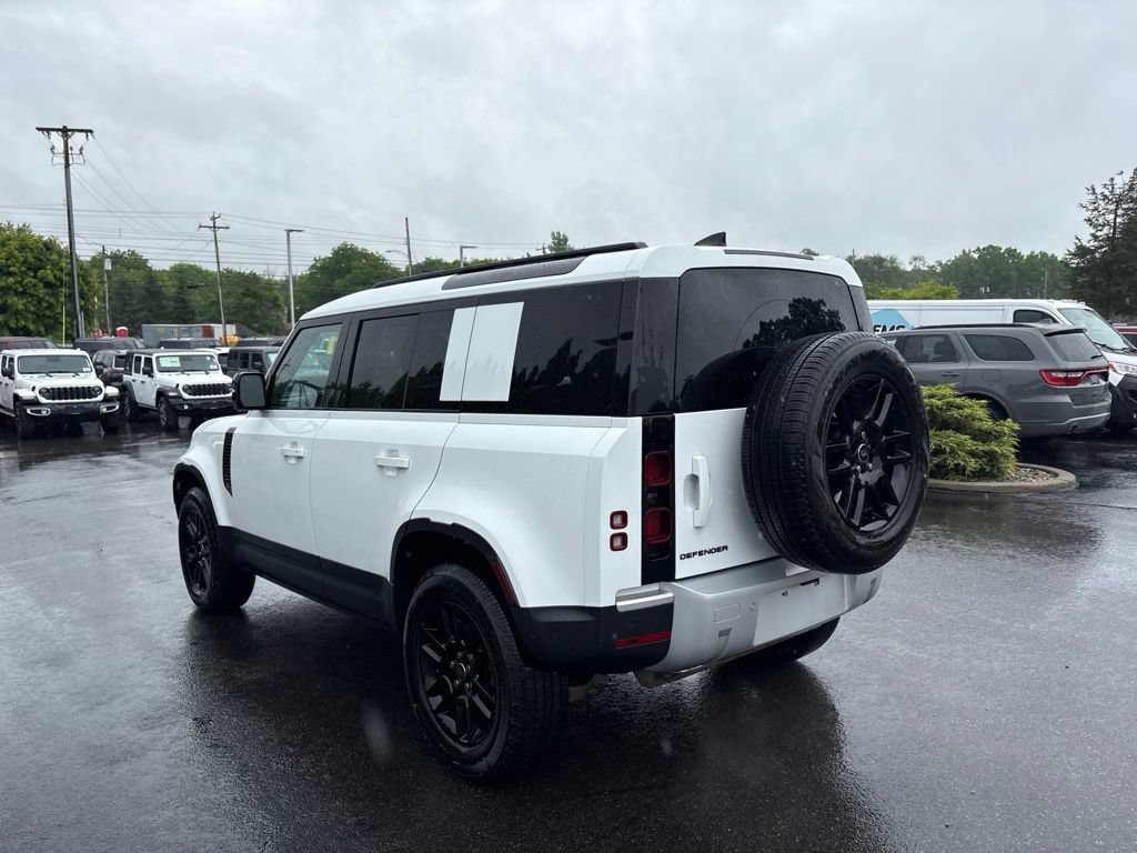 Used 2025 Land Rover Defender 110 S AWD/4WD image 5