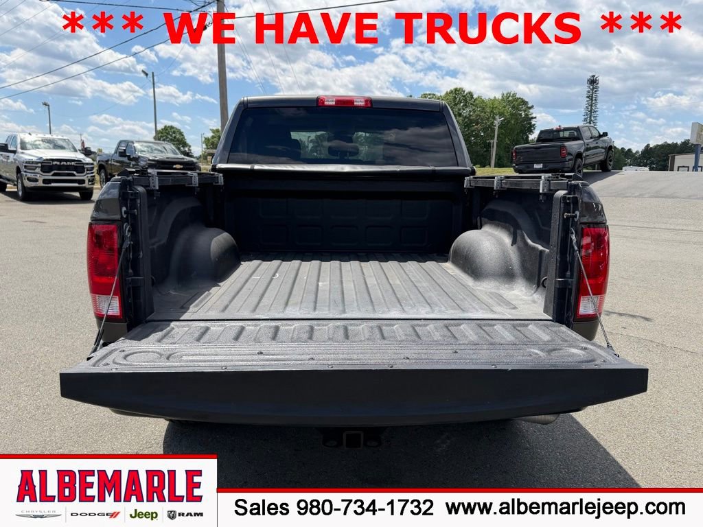 Used 2022 RAM 1500 Classic Tradesman RWD image 5