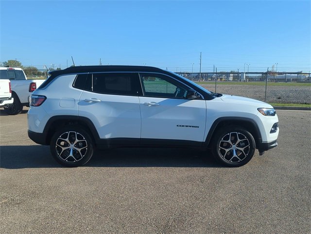 Certified 2024 Jeep Compass Limited image 2
