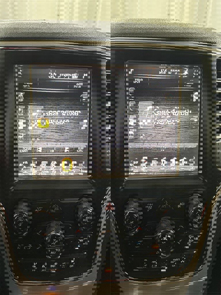 Used 2016 Jeep Grand Cherokee Limited w/ Trailer Tow Group IV image 23