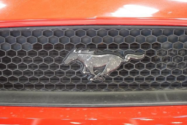 Used 2015 Ford Mustang GT RWD image 4