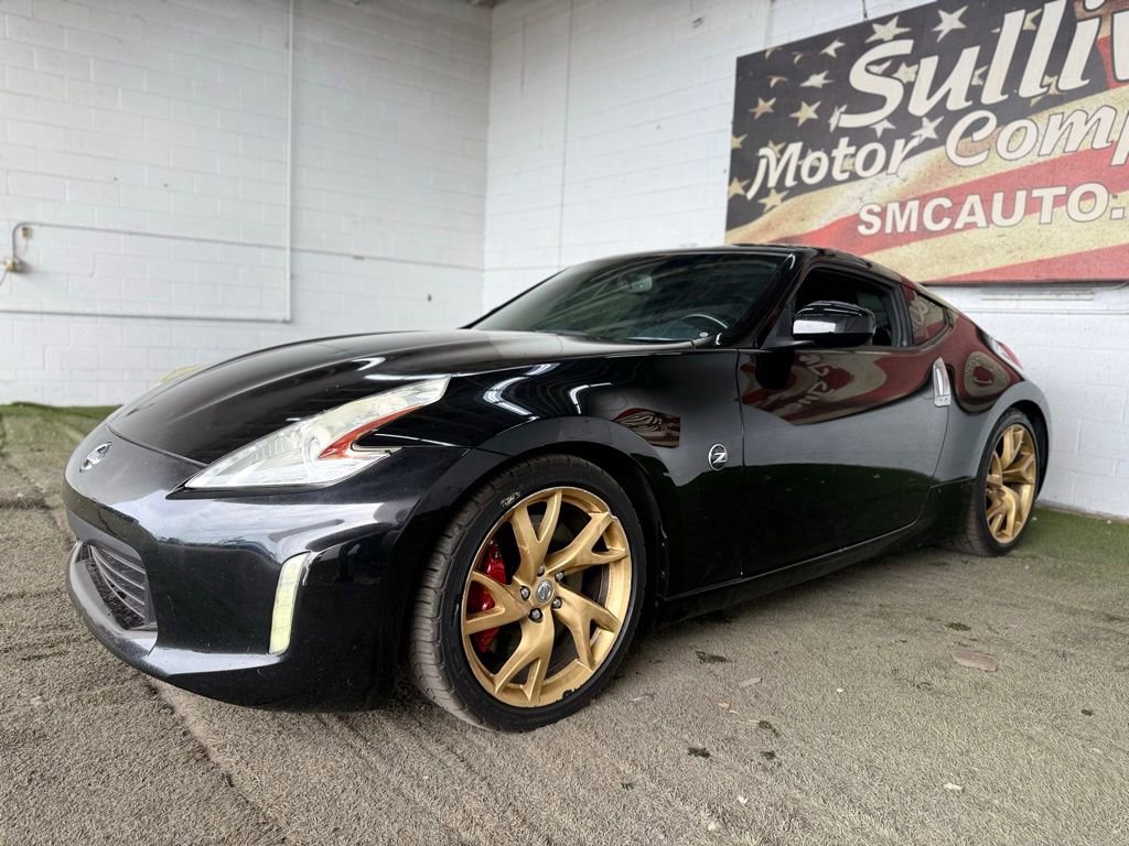 Used 2017 Nissan 370Z w/ Sport Package image 4