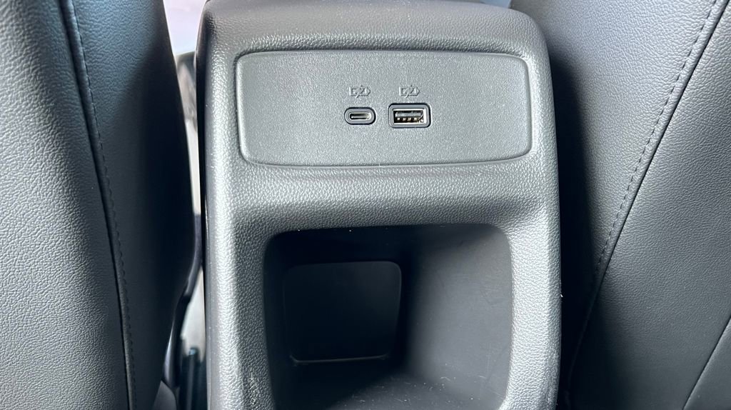 Used 2025 Chevrolet Trax LT image 12