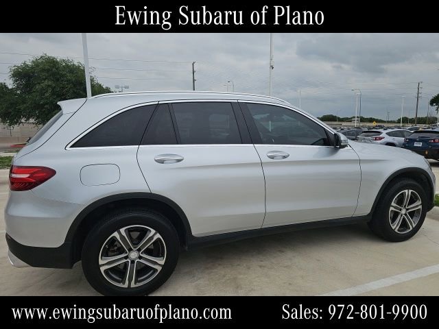 Used 2017 Mercedes-Benz GLC 300 4MATIC image 3