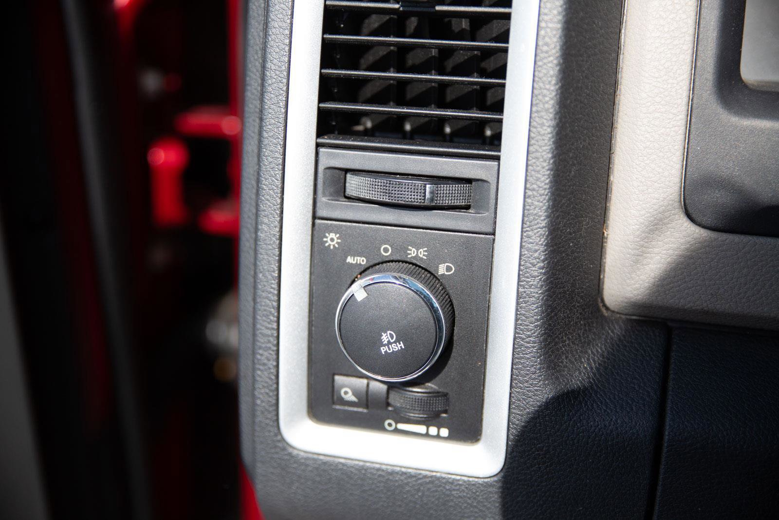 Used 2011 RAM 1500 Big Horn AWD/4WD image 16