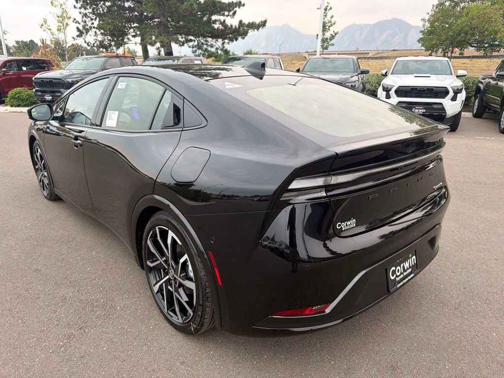 New 2026 Toyota Prius Plug-In Hybrid FWD image 5