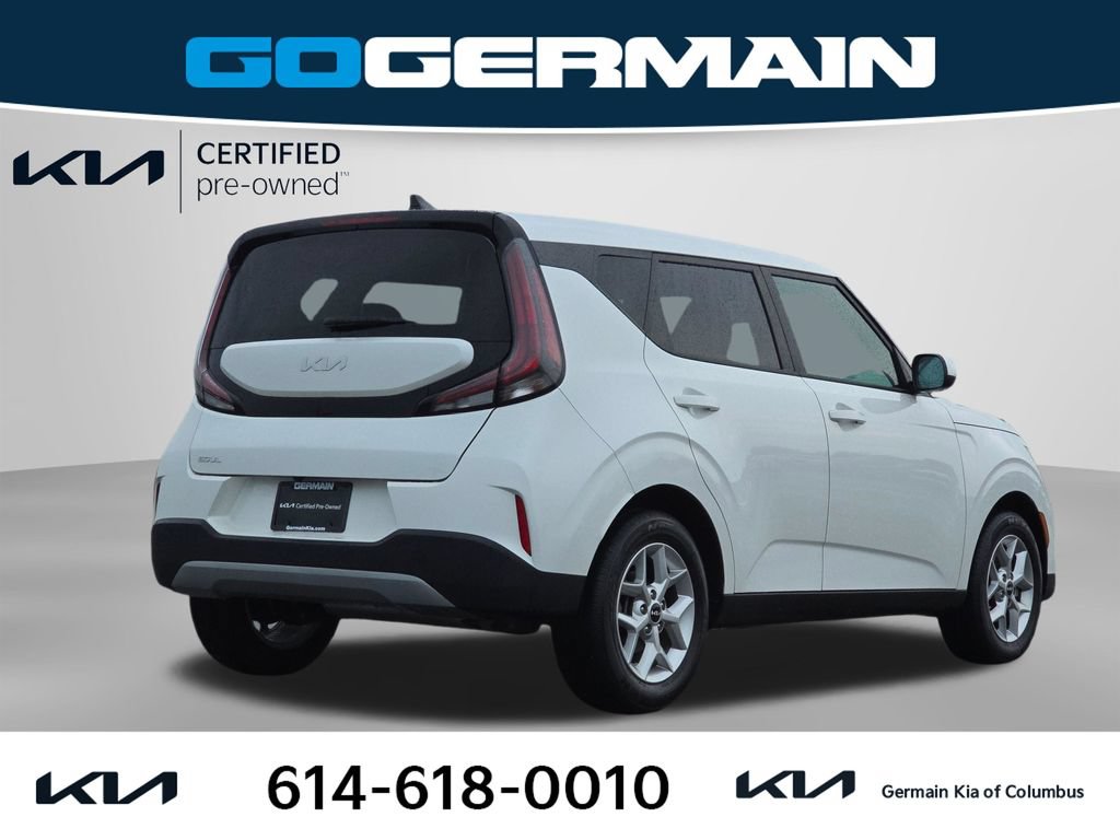 Certified 2025 Kia Soul LX w/ LX Technology Package FWD image 8