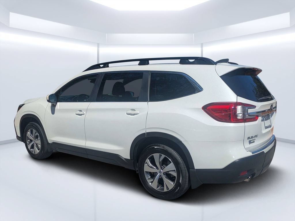 Used 2025 Subaru Ascent Premium AWD/4WD image 5