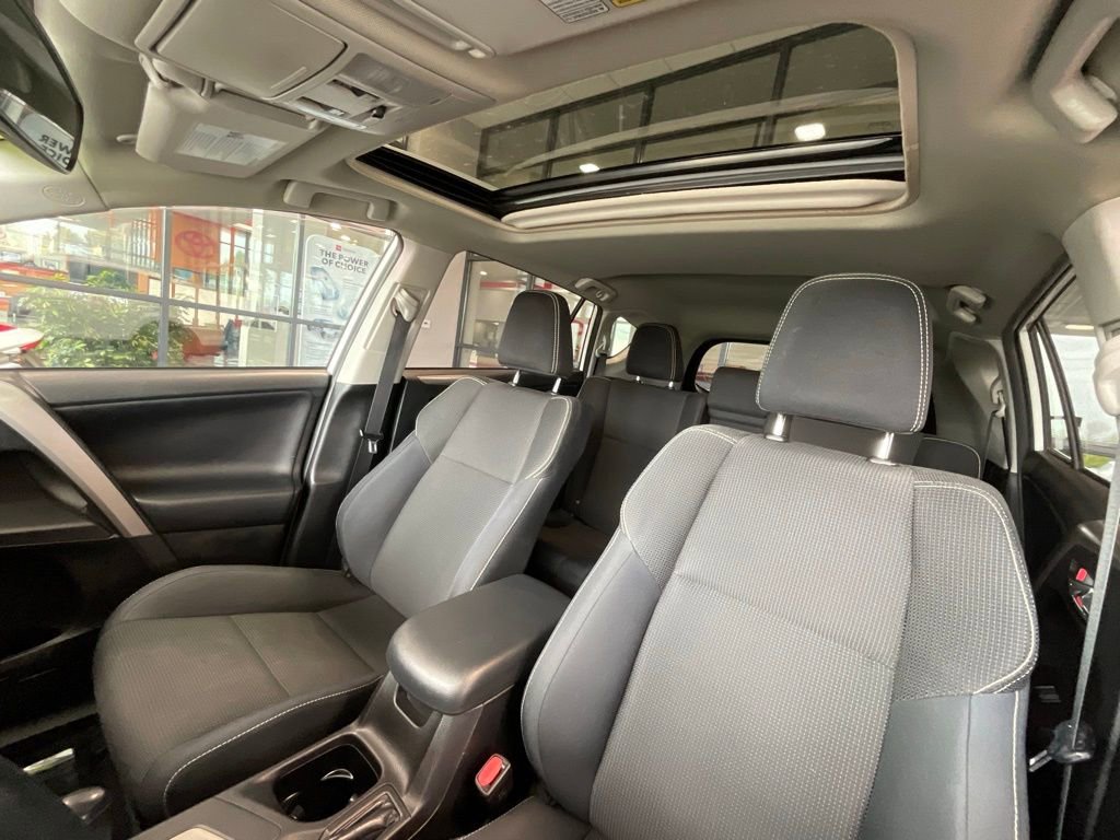 Used 2016 Toyota RAV4 XLE image 10