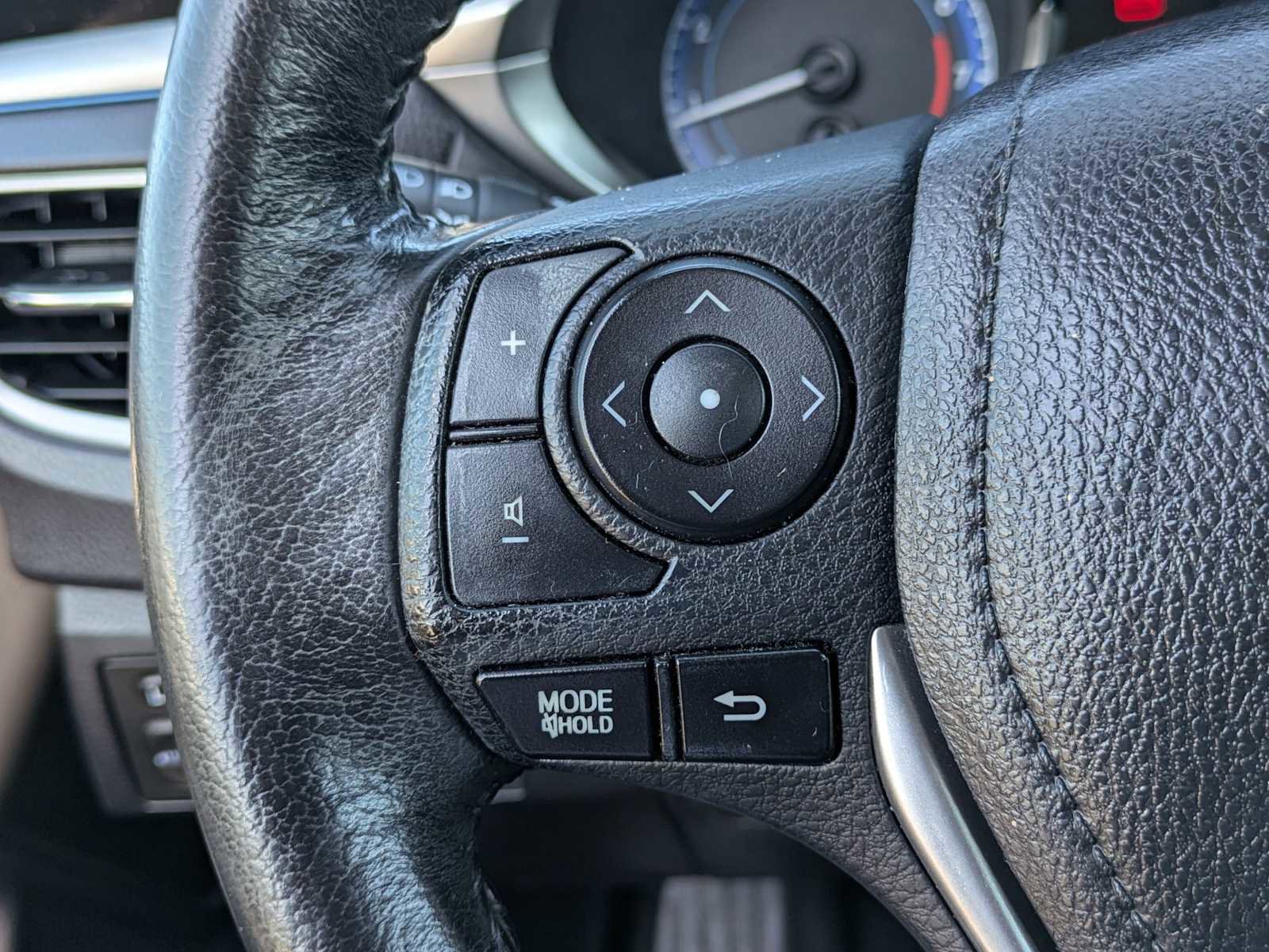 Used 2015 Toyota Corolla S image 21