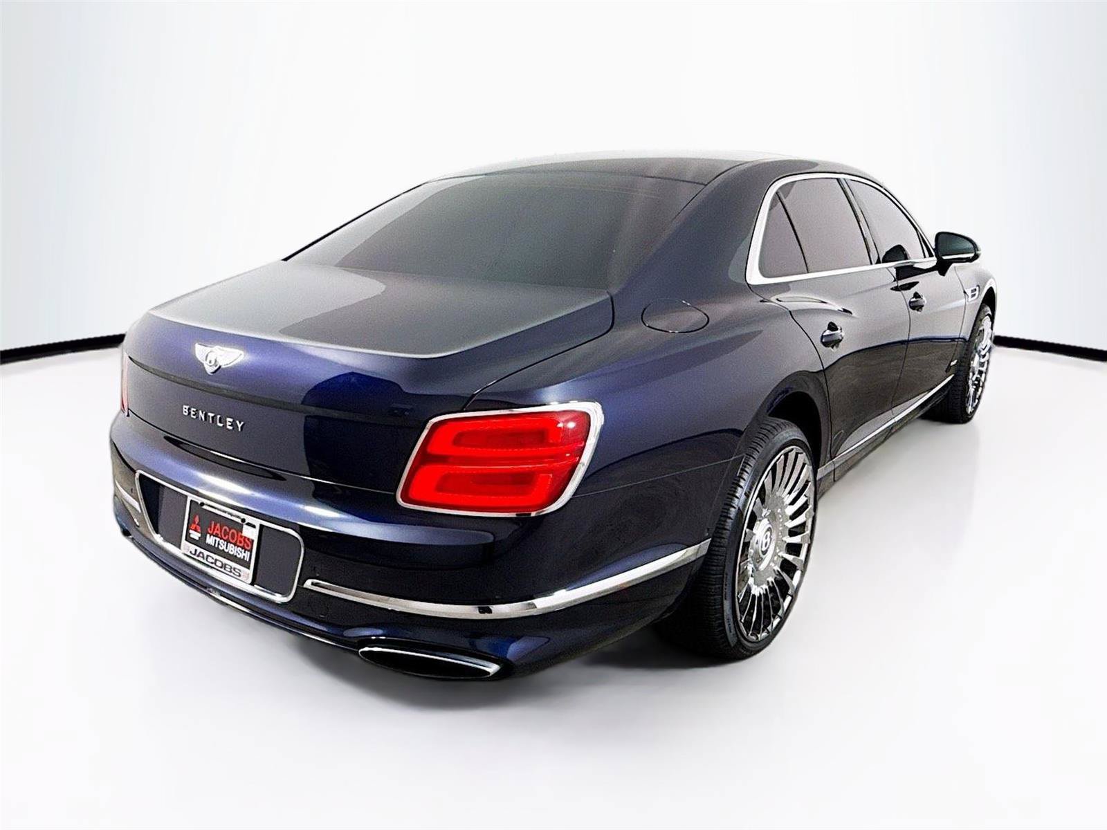 Used 2022 Bentley Flying Spur W12 AWD/4WD image 39