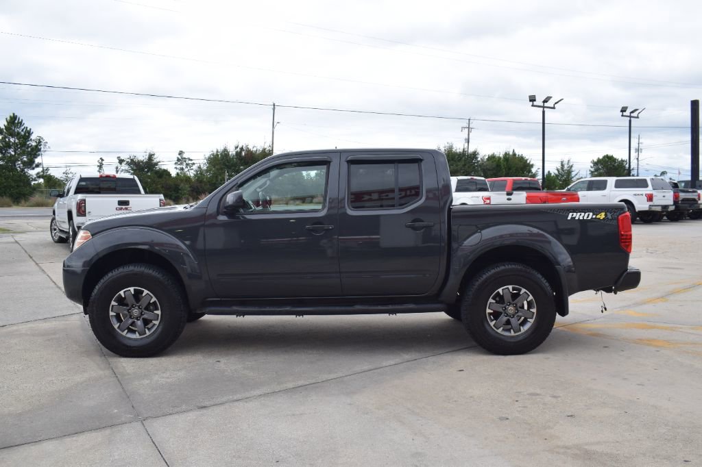 Used 2015 Nissan Frontier PRO-4X image 5