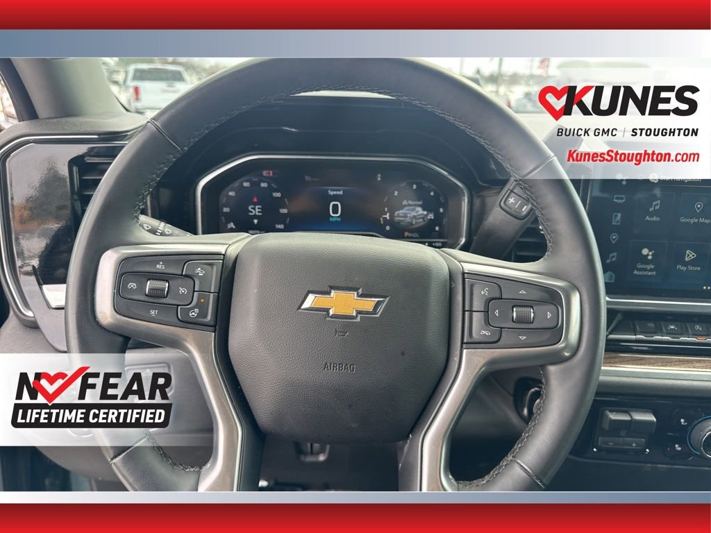 Used 2025 Chevrolet Silverado 1500 LT AWD/4WD image 18