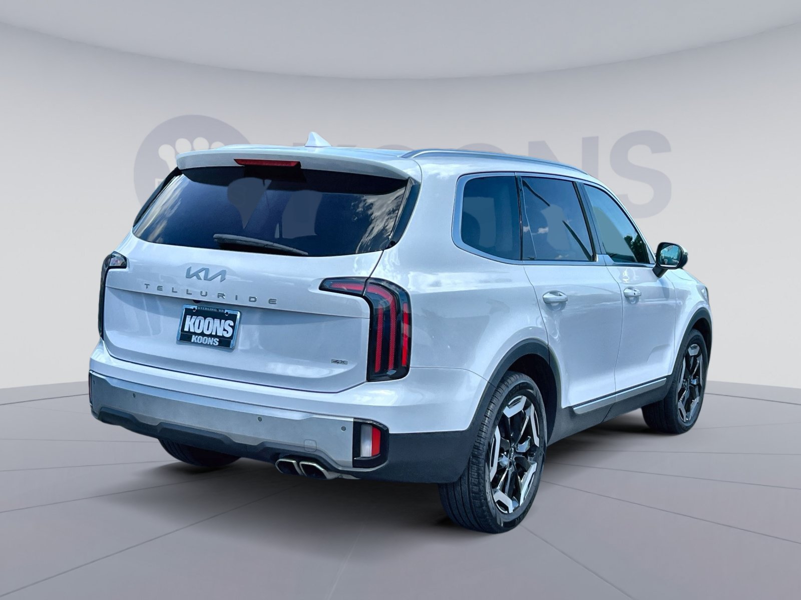 Used 2024 Kia Telluride EX w/ EX Captain's Chair Package AWD/4WD image 16