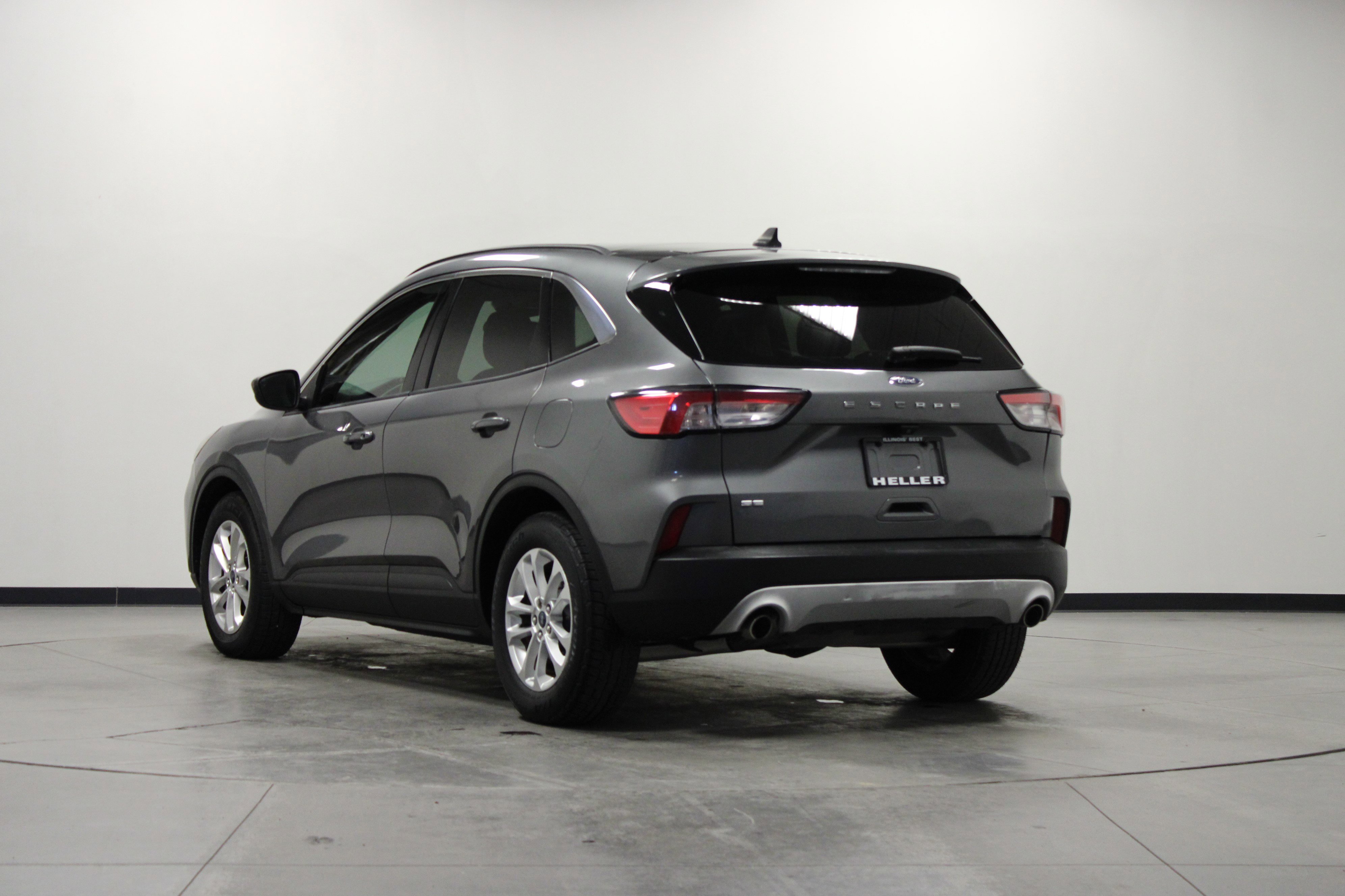 Used 2021 Ford Escape SE FWD image 6