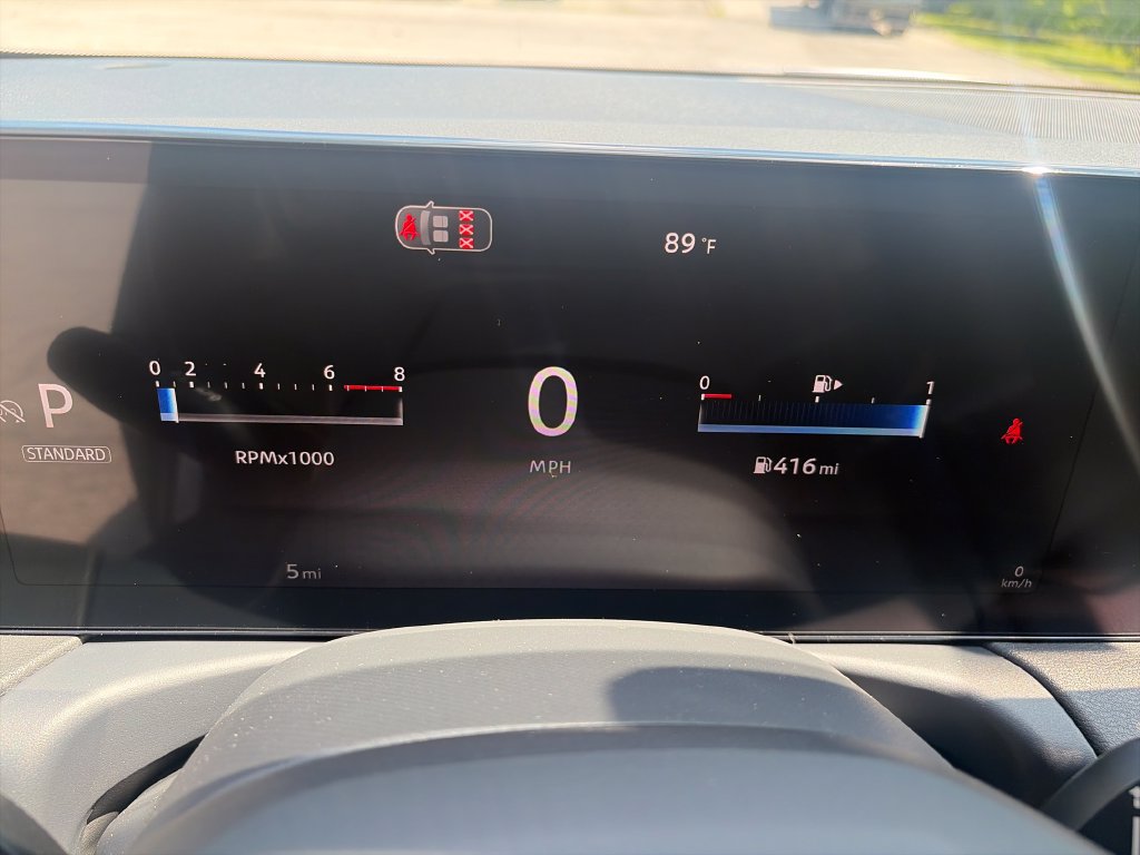 New 2026 Nissan Sentra SR w/ SR Premium Package FWD image 31