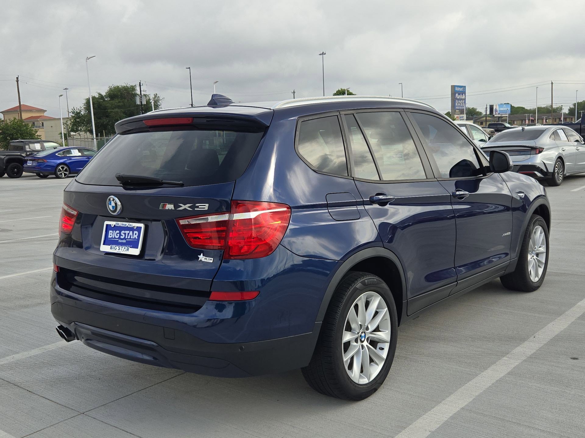 Used 2016 BMW X3 xDrive28i AWD/4WD image 3