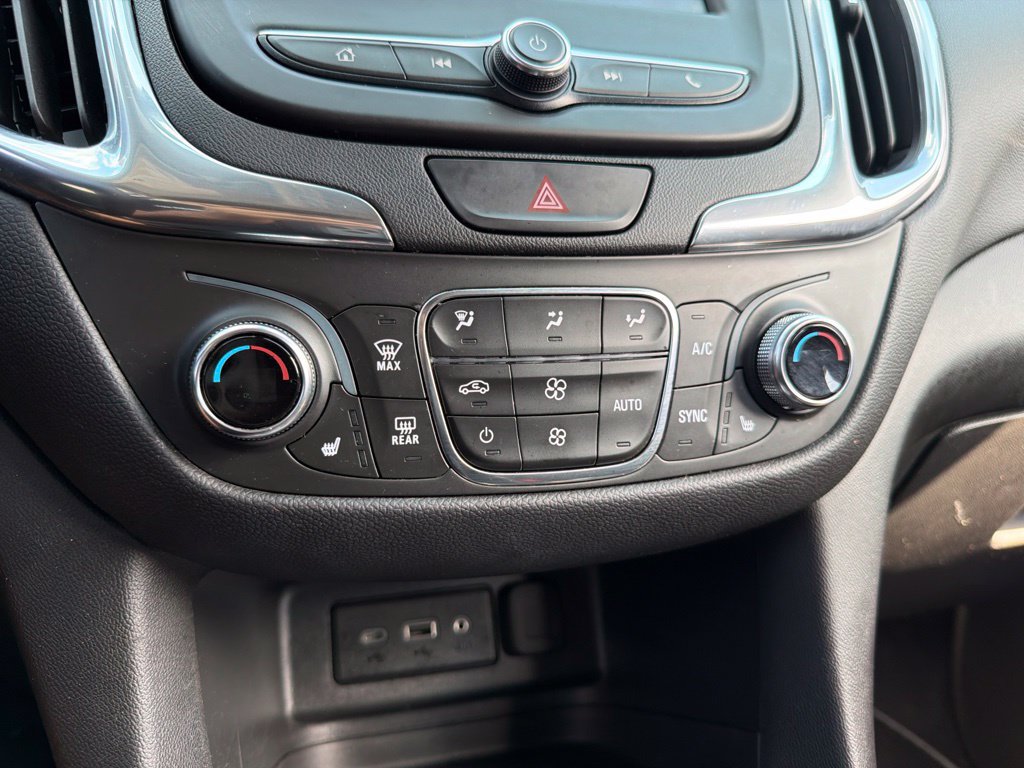 Used 2021 Chevrolet Equinox LT FWD image 16