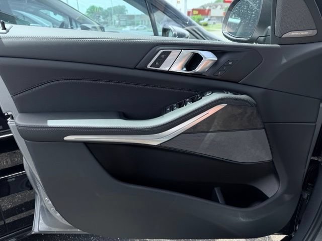 New 2026 BMW X5 xDrive40i w/ Premium Package AWD/4WD image 16