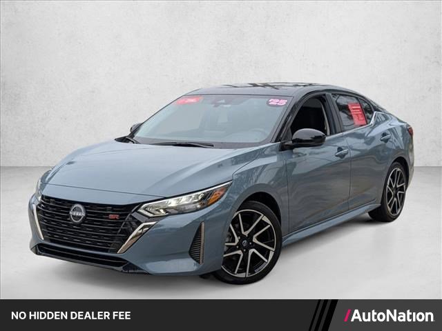 Certified 2025 Nissan Sentra SR FWD image 1