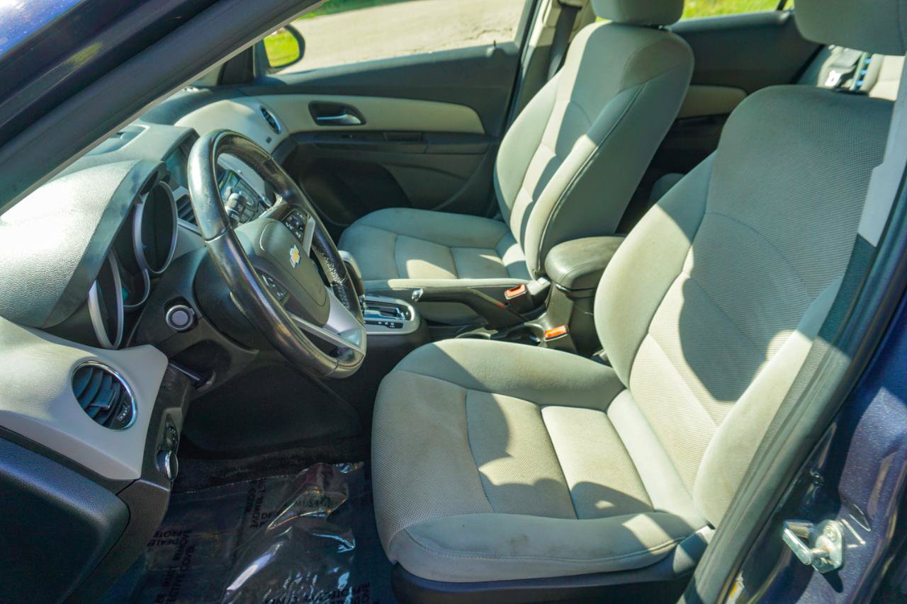 Used 2013 Chevrolet Cruze Eco FWD image 10