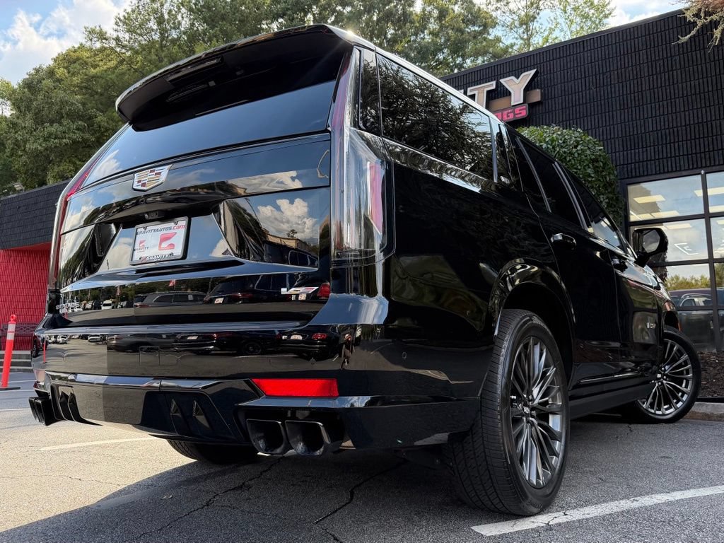Used 2023 Cadillac Escalade V AWD/4WD image 13