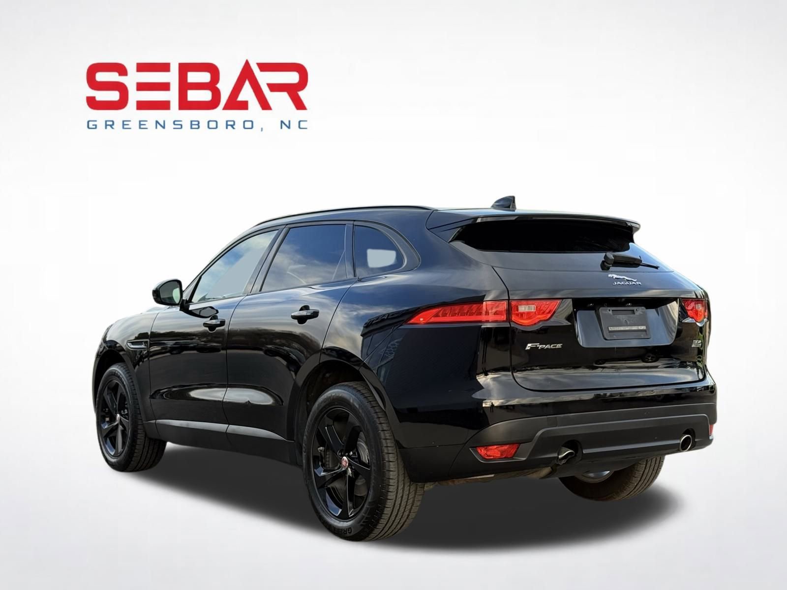 Used 2018 Jaguar F-PACE Premium image 8