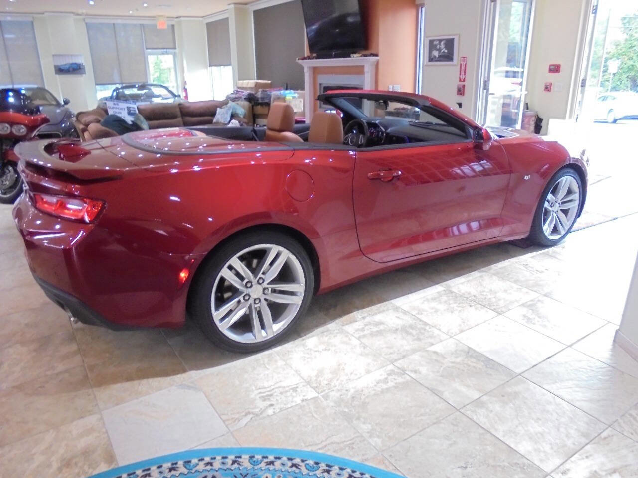 Used 2016 Chevrolet Camaro LT image 6