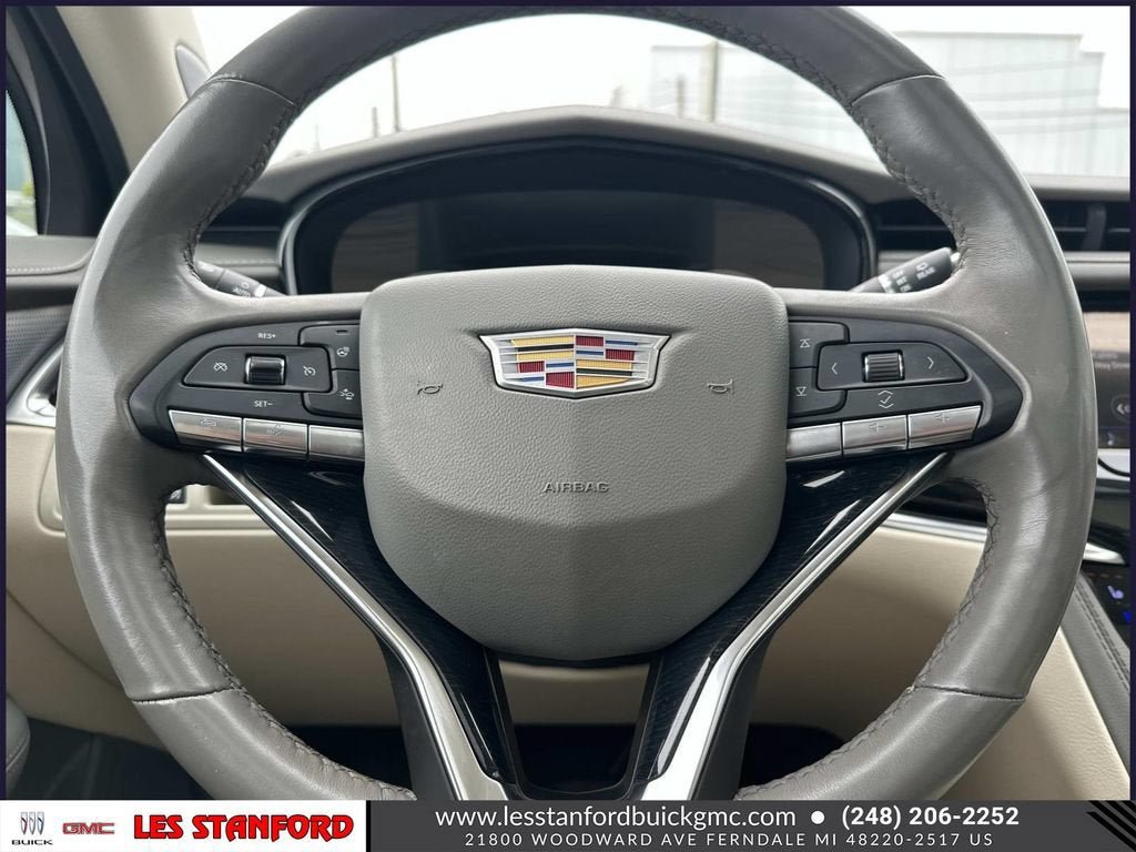 Certified 2025 Cadillac XT6 Premium Luxury AWD/4WD image 23
