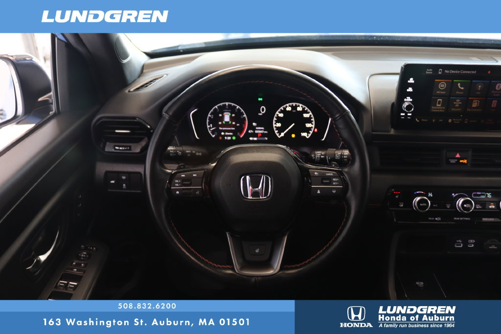 Used 2025 Honda Pilot TrailSport image 19