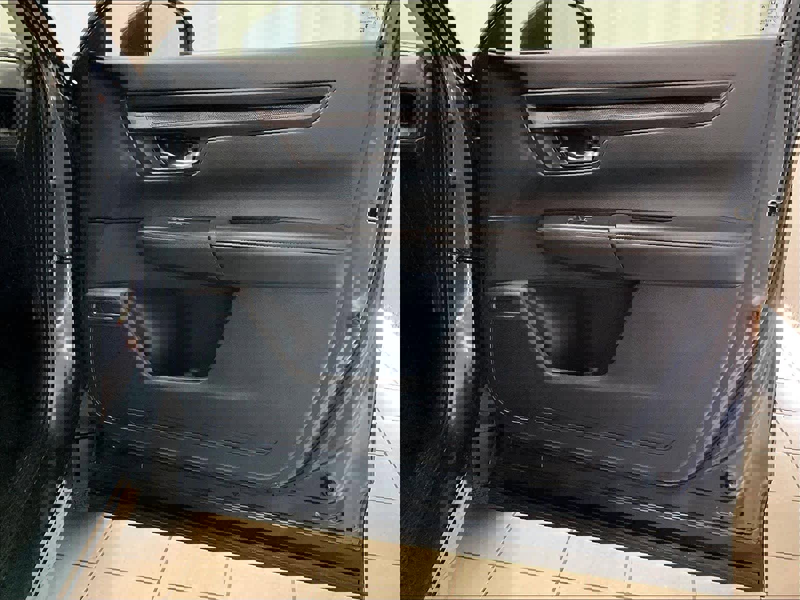 Used 2025 Honda CR-V LX image 12